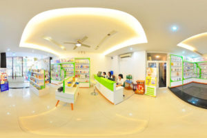 Cho thuê showroom 200m2 x 2 tầng. MT 15m phố Võ Chí Công
