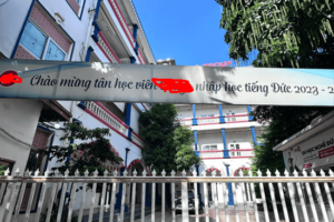 Cho thuê nhà làm XKLD, đào tạo 320mm2 x 4 tầng + sân gần 300m2 khu Nam Từ Liêm